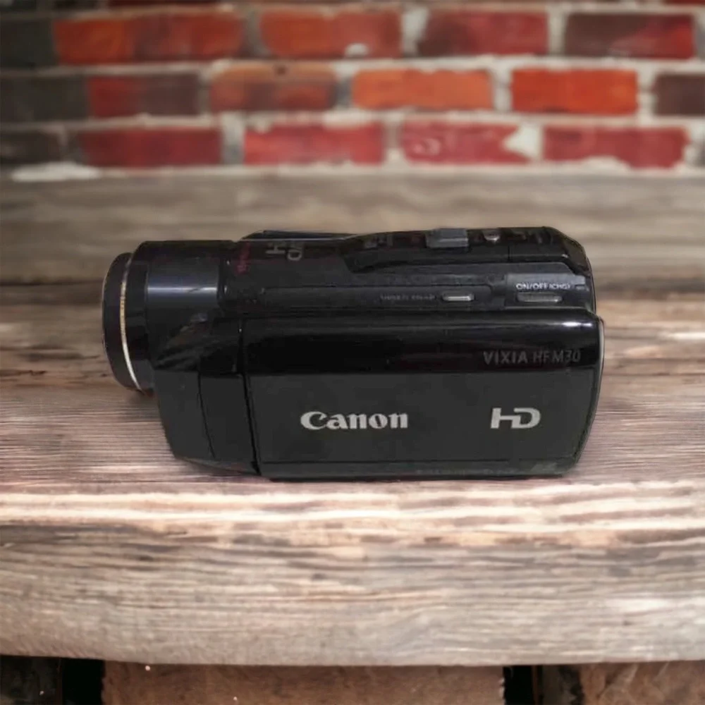 Canon HD VIXIA HF M30